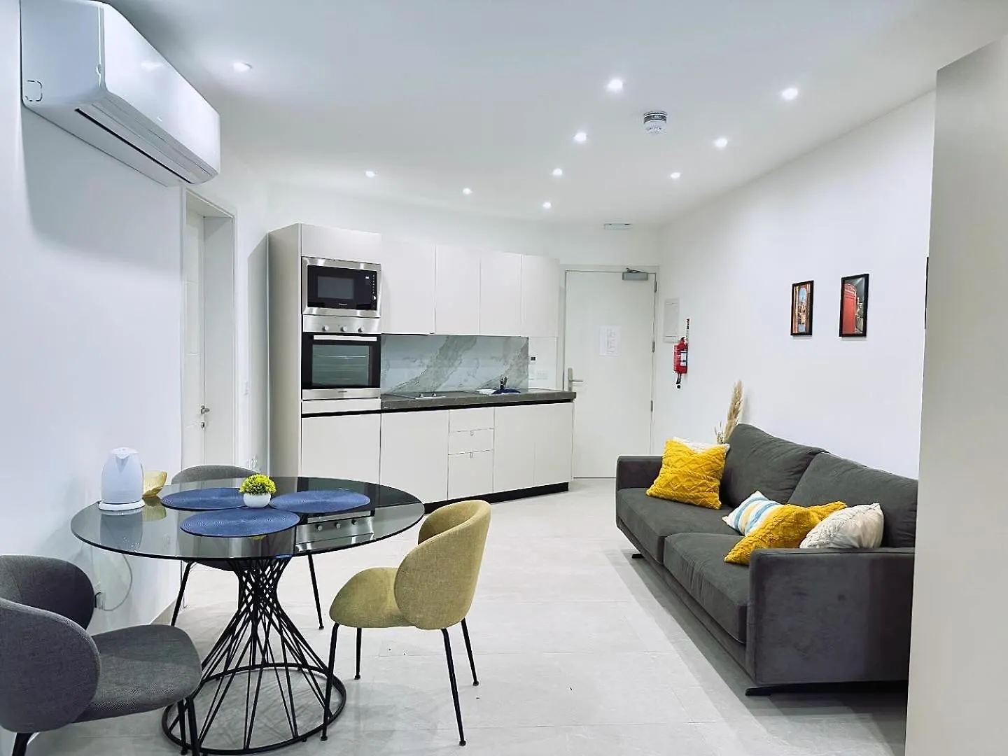 The Central Guesthouse Pieta Guest house