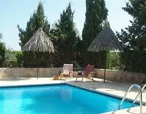 Ta' Bertu Host Family Hal Far
